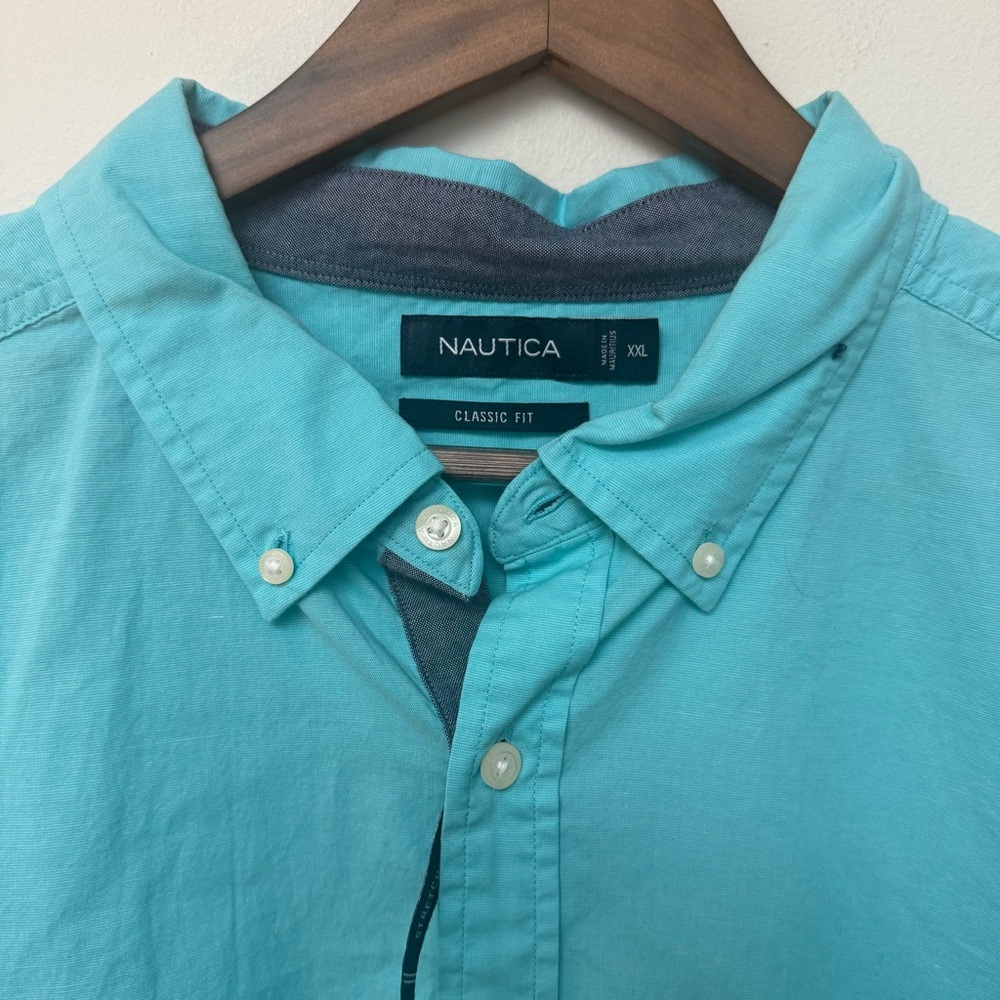 Men’s NWT Nautica Button Up Shirt - Picture 2 of 10